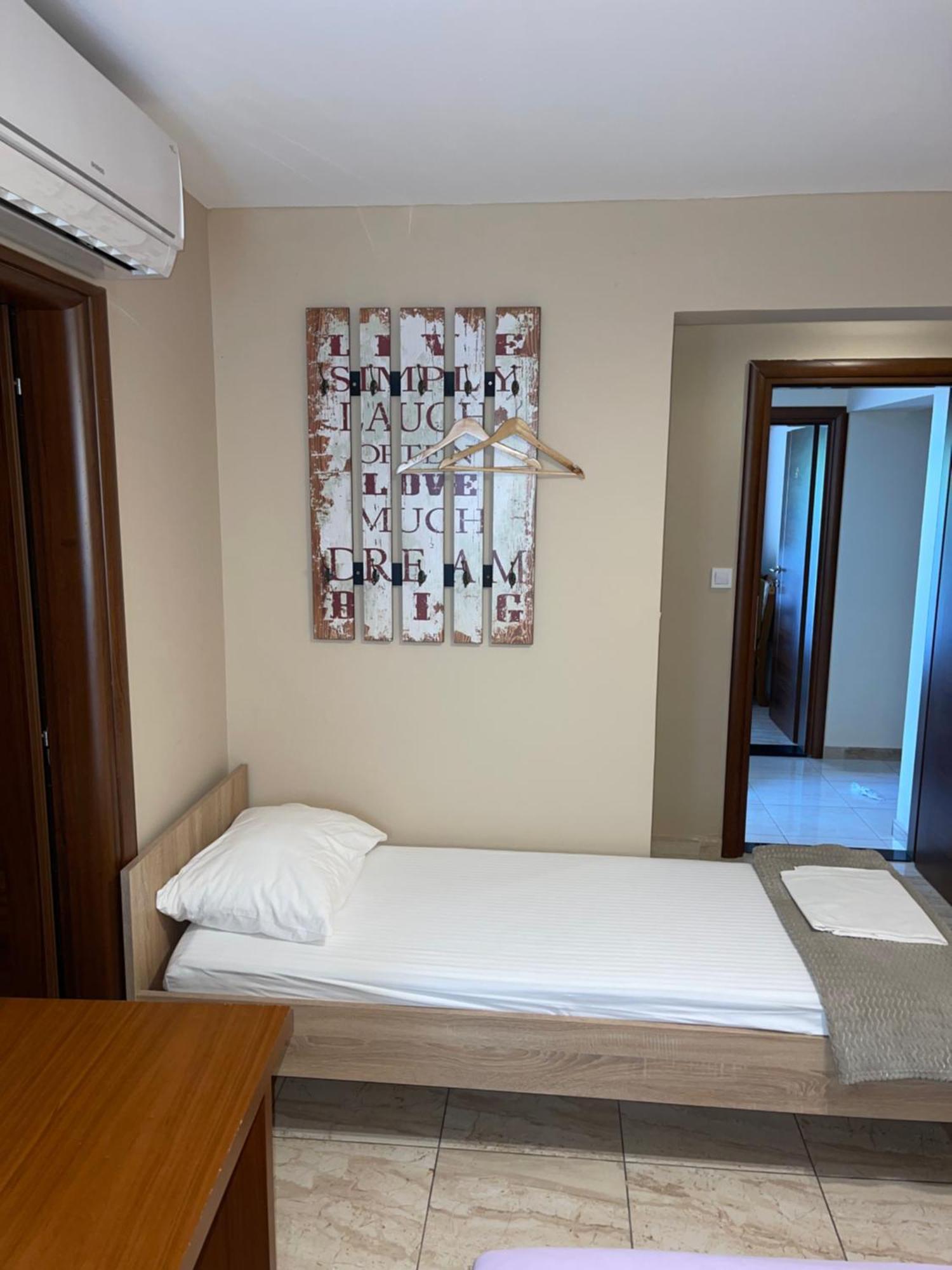 Hajduk Rooms Klis Buitenkant foto